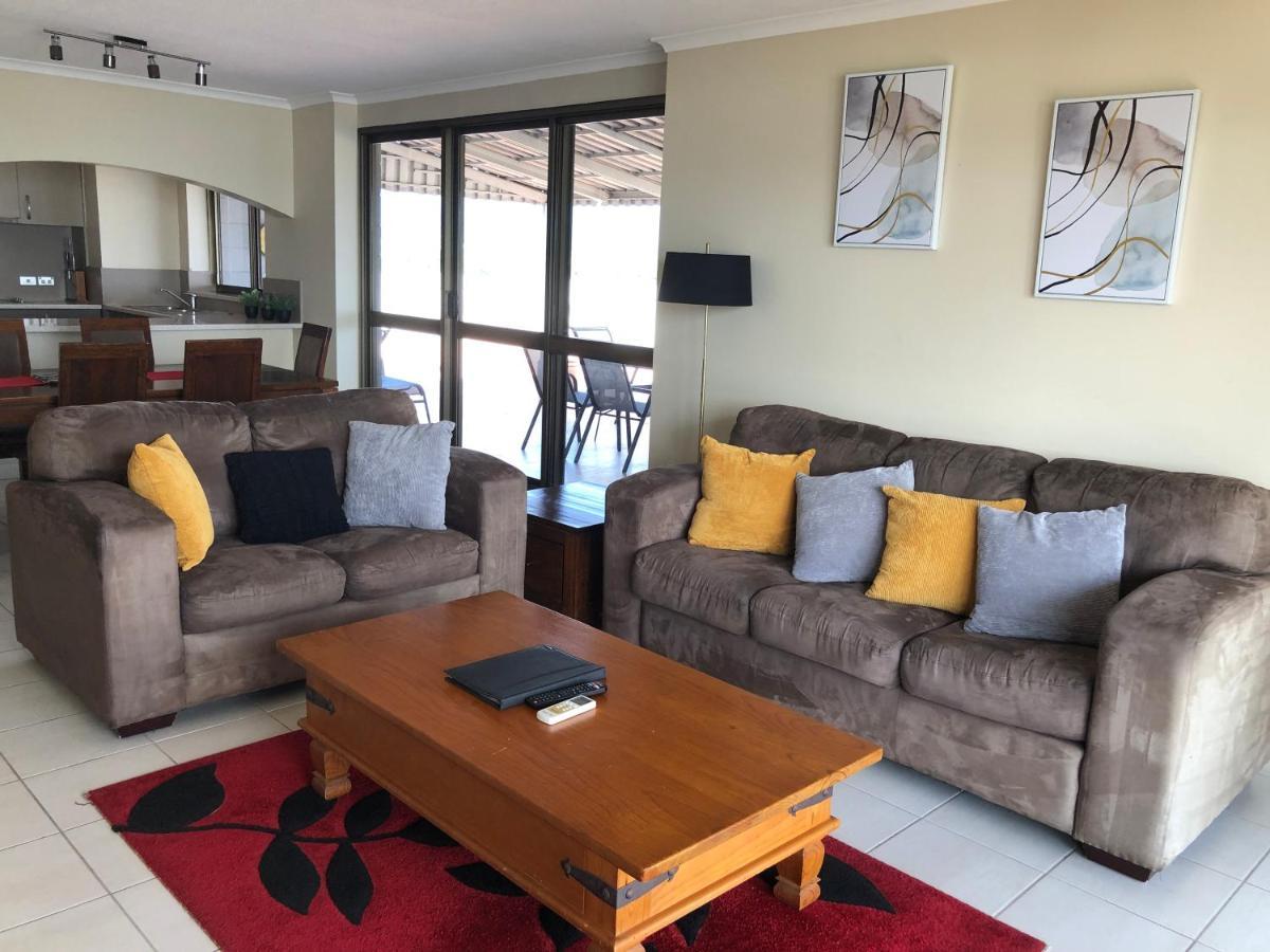 קאירנס Coral Towers Holiday Suites מראה חיצוני תמונה