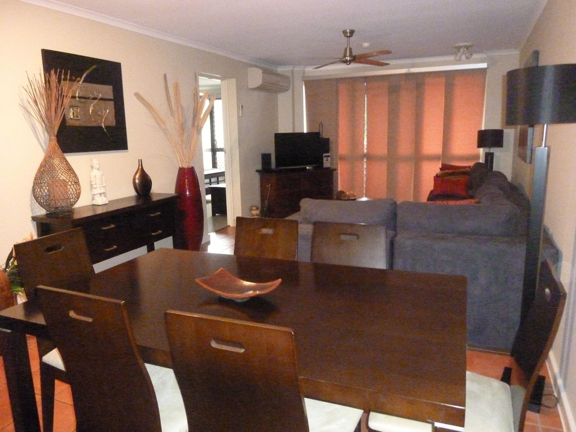 קאירנס Coral Towers Holiday Suites מראה חיצוני תמונה