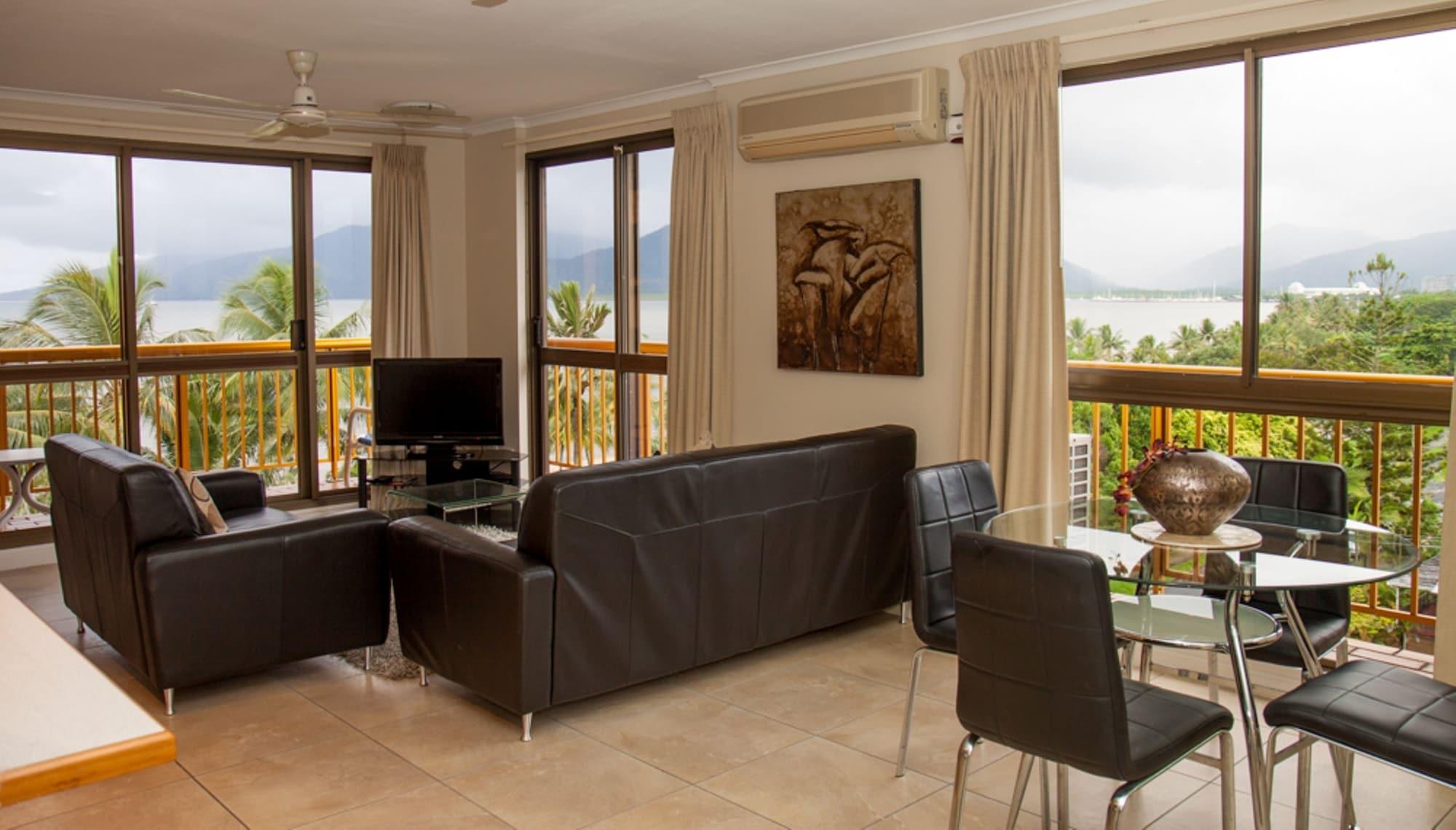 קאירנס Coral Towers Holiday Suites מראה חיצוני תמונה