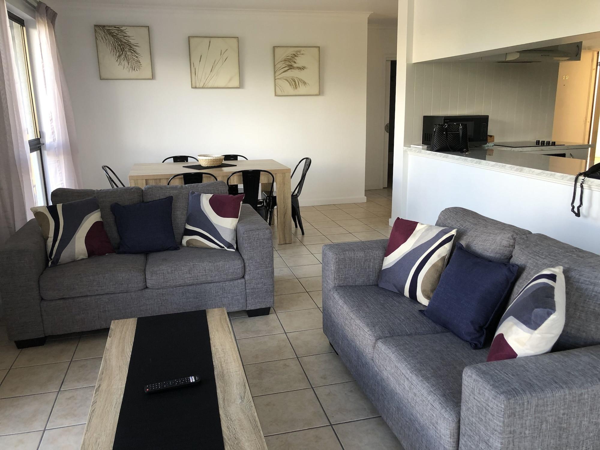 קאירנס Coral Towers Holiday Suites מראה חיצוני תמונה