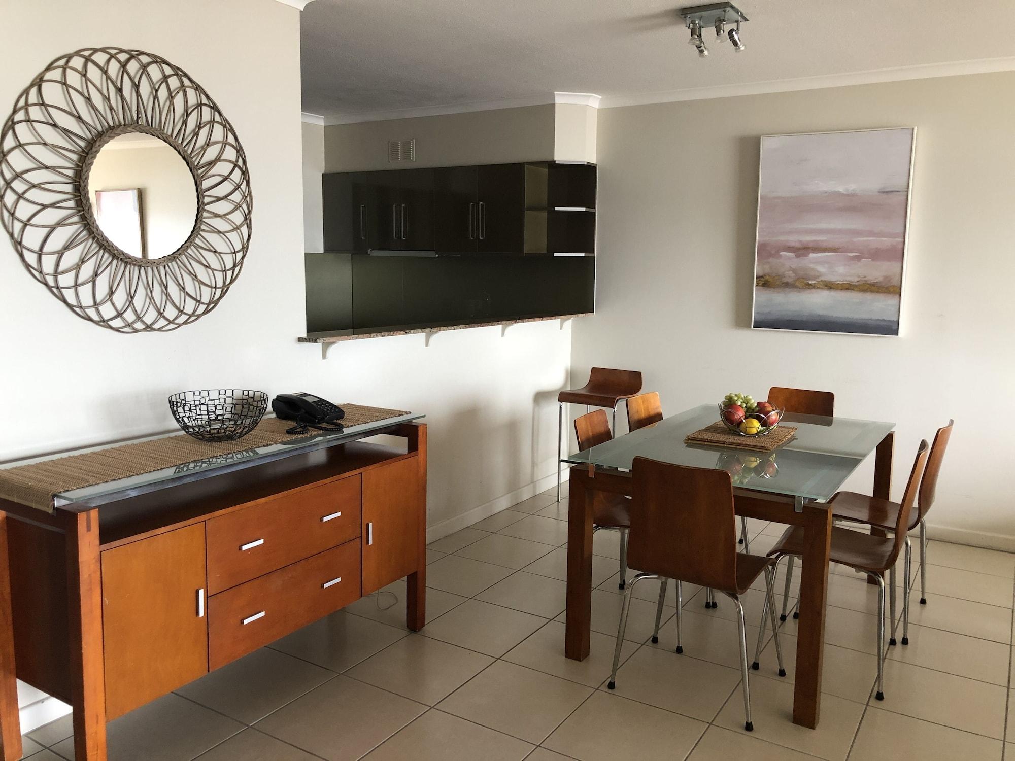 קאירנס Coral Towers Holiday Suites מראה חיצוני תמונה