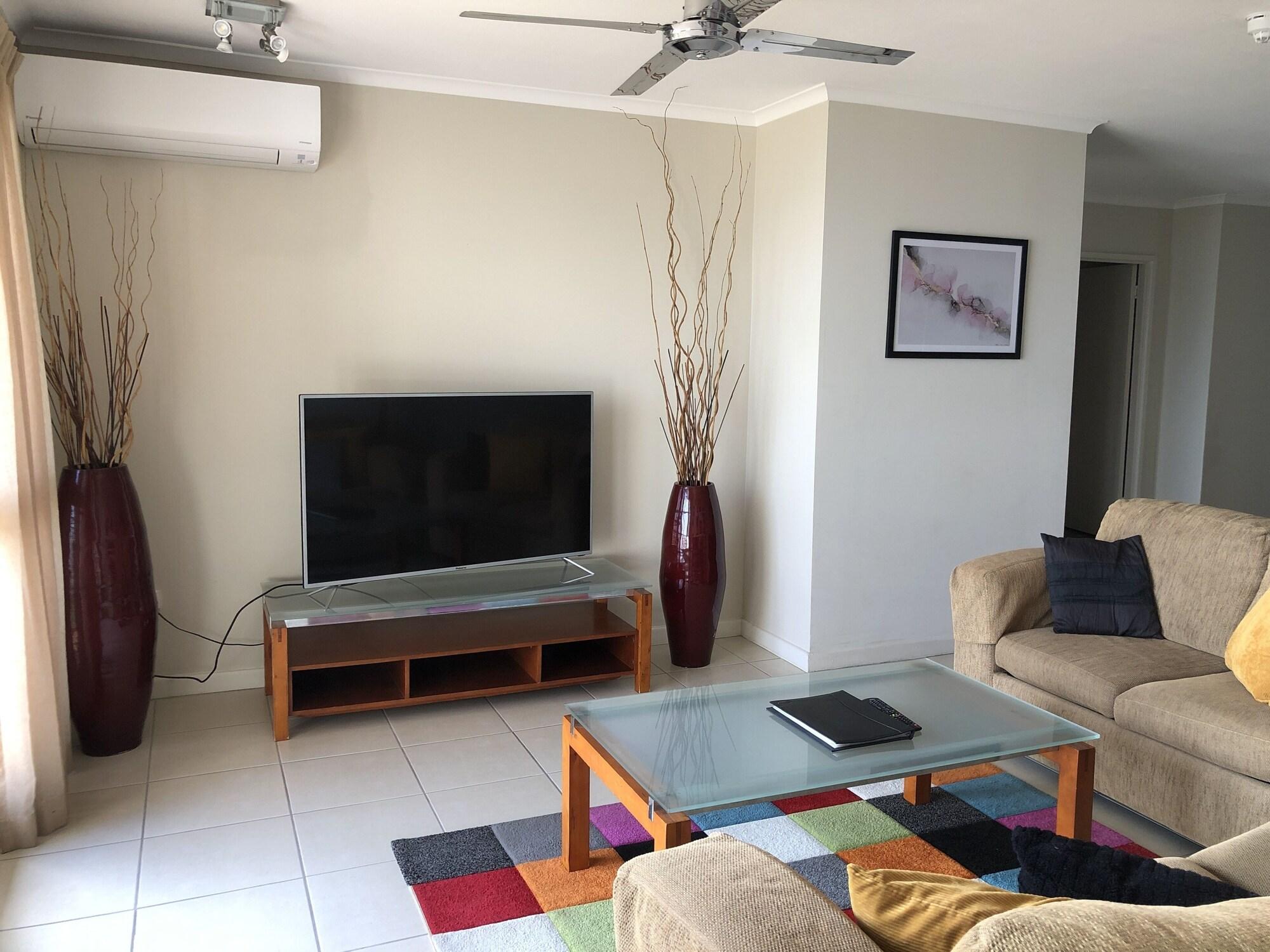 קאירנס Coral Towers Holiday Suites מראה חיצוני תמונה